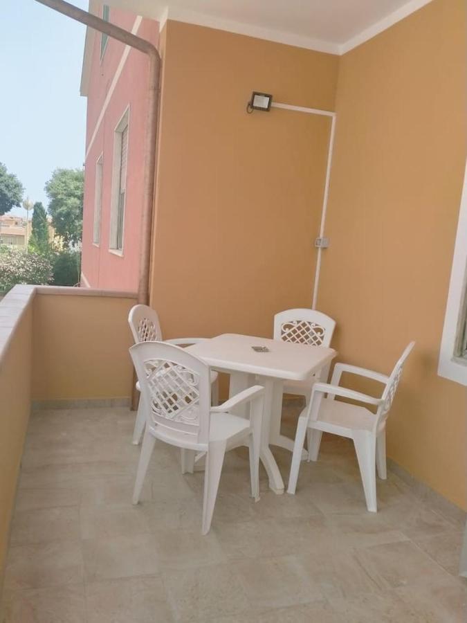 Casa Angela Apartment Porto Torres Bagian luar foto